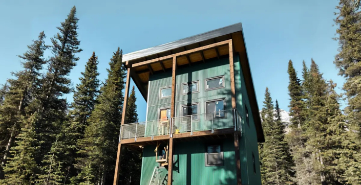 Picture of 3 story hut